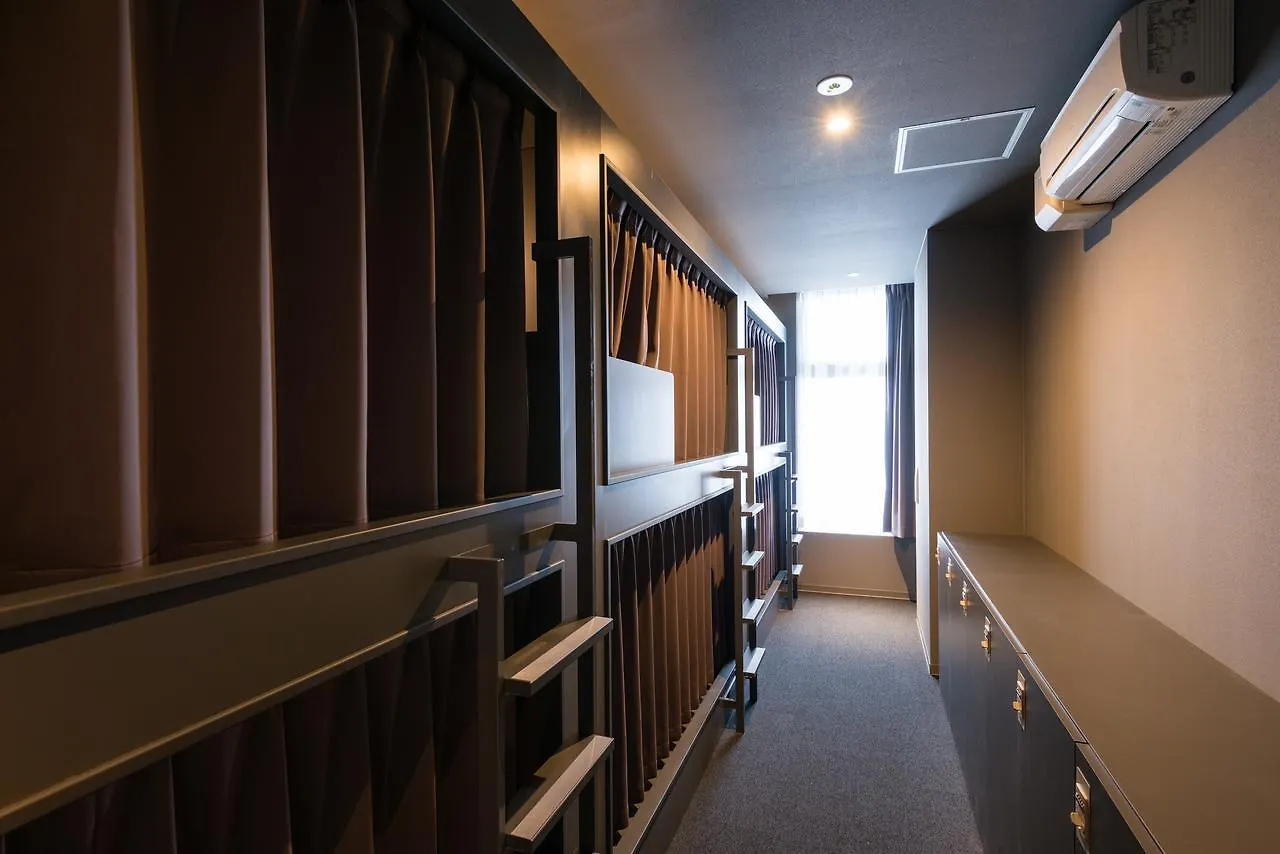 Bon Hostel Ōsaka 0*,